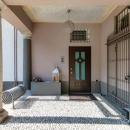 Apartment La Casa Di Carlotta - Urban Retreat In